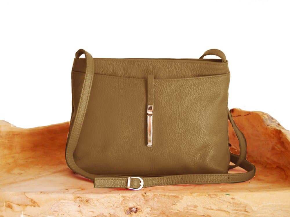 Maxfly Dámská kožená crossbody kabelka 5085 zelená - olivová 2