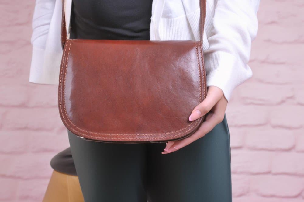 Giglio leather malá kožená lovecká kabelka 96 hnědá 6