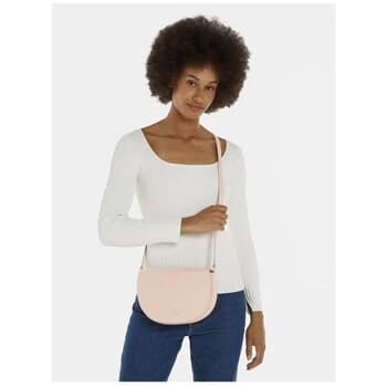 Kabelka Calvin Klein Jeans Daily Saddle 2
