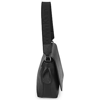 Kabelka přes rameno Calvin Klein Jeans CK Must TOP Handlebag_Caviar 3