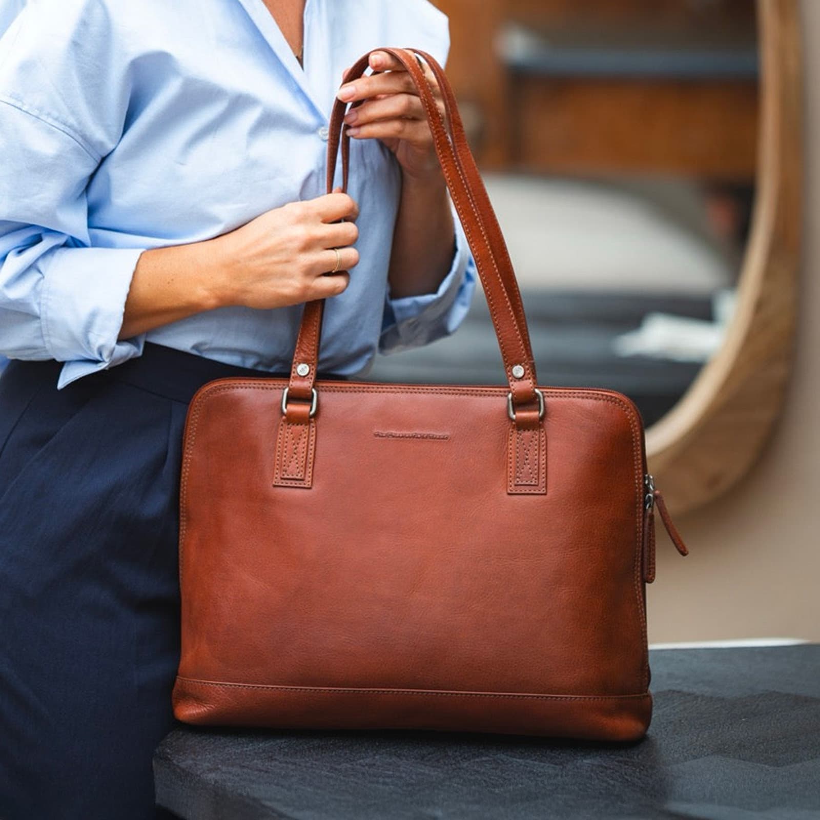 Kožená kabelka na notebook The Chesterfield Brand Selvino, hnědá