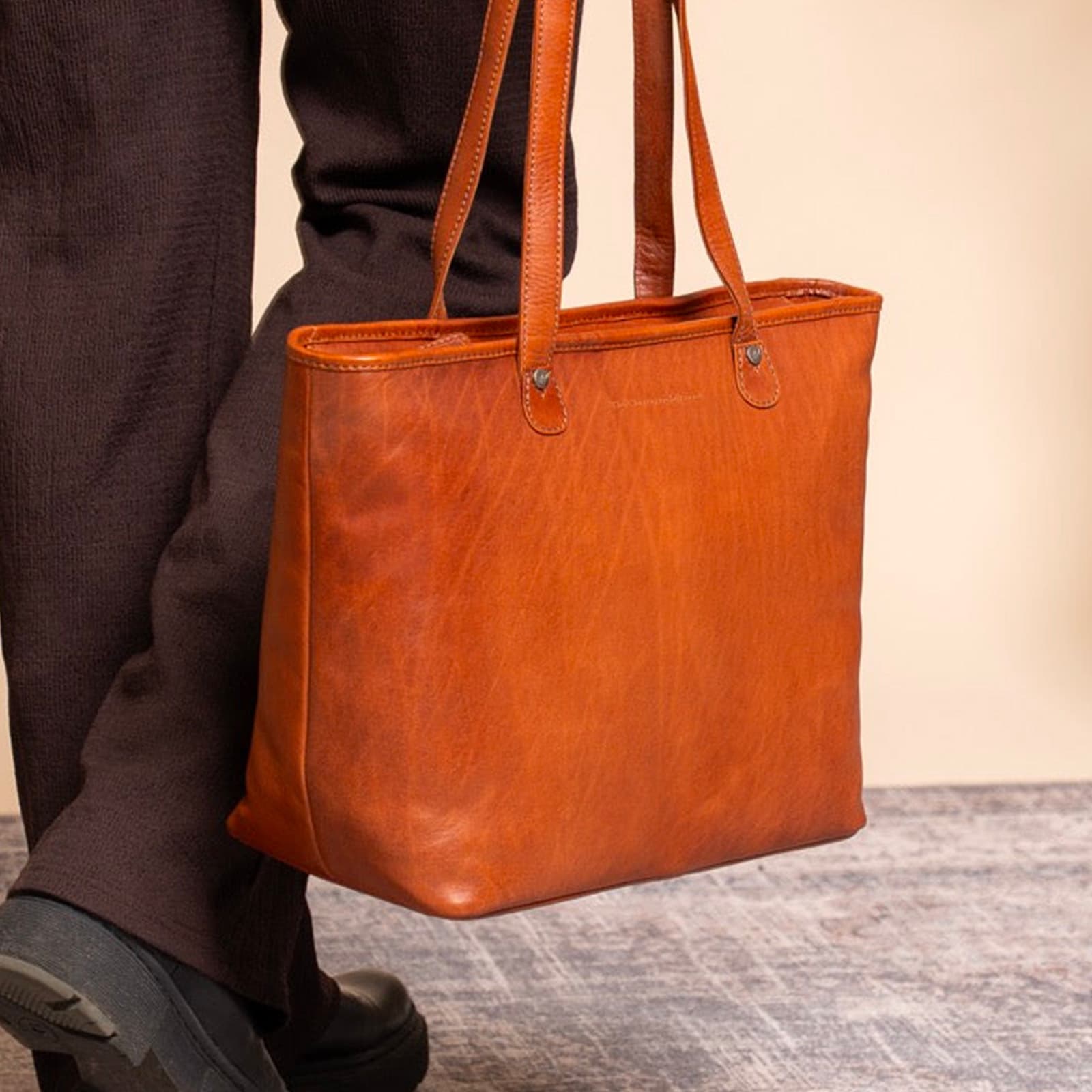 Kožená kabelka na notebook The Chesterfield Brand Astana, hnědá